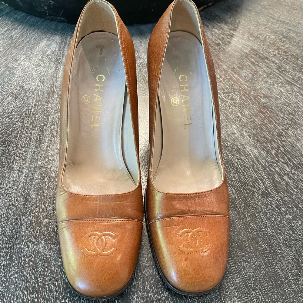 Chanel pumps